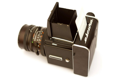 哈苏中画幅相机迎来拍立得新玩法，众筹后背开启即时摄影新篇章